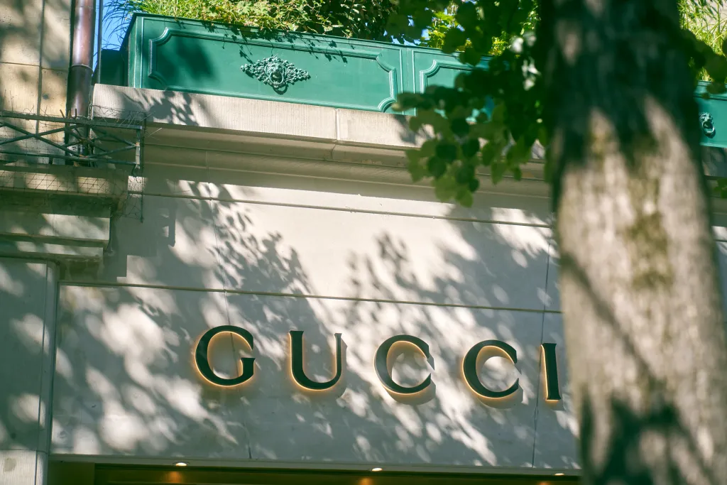 The emotional landscape of wealth