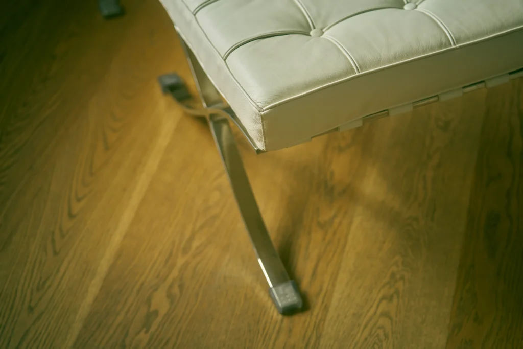 Paracelsus Recovery luxury treatment room overlooking Lake Zurich