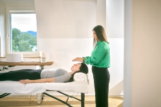 Therapist and client during a gaming addiction treatment session