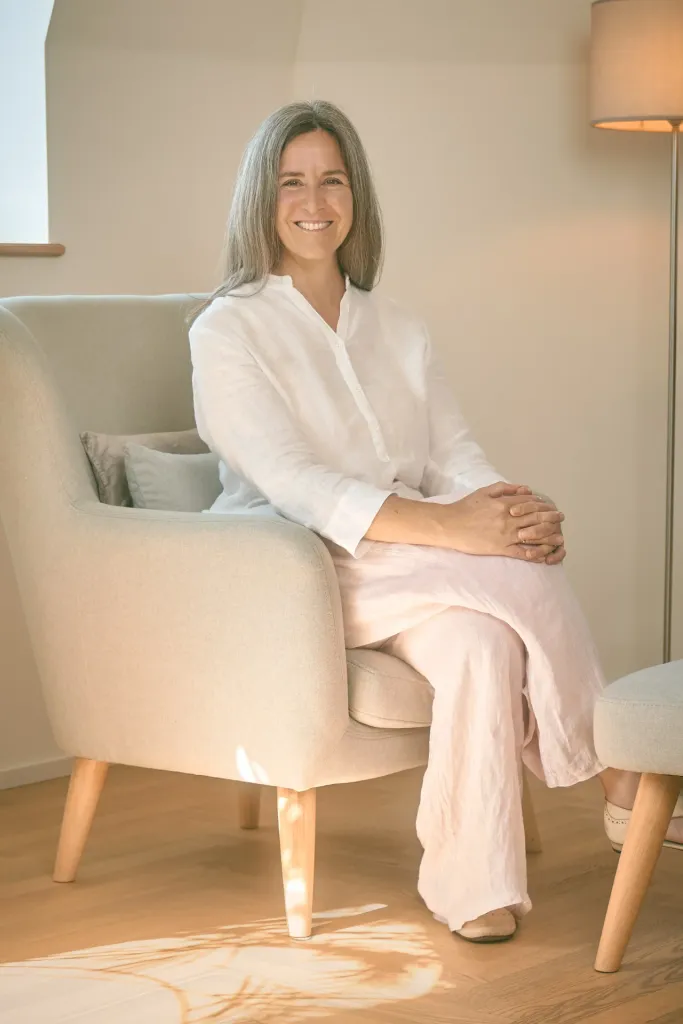 Regula Badertscher, Certified Holistic Counsellor & Body-Oriented Practitioner at Paracelsus Recovery