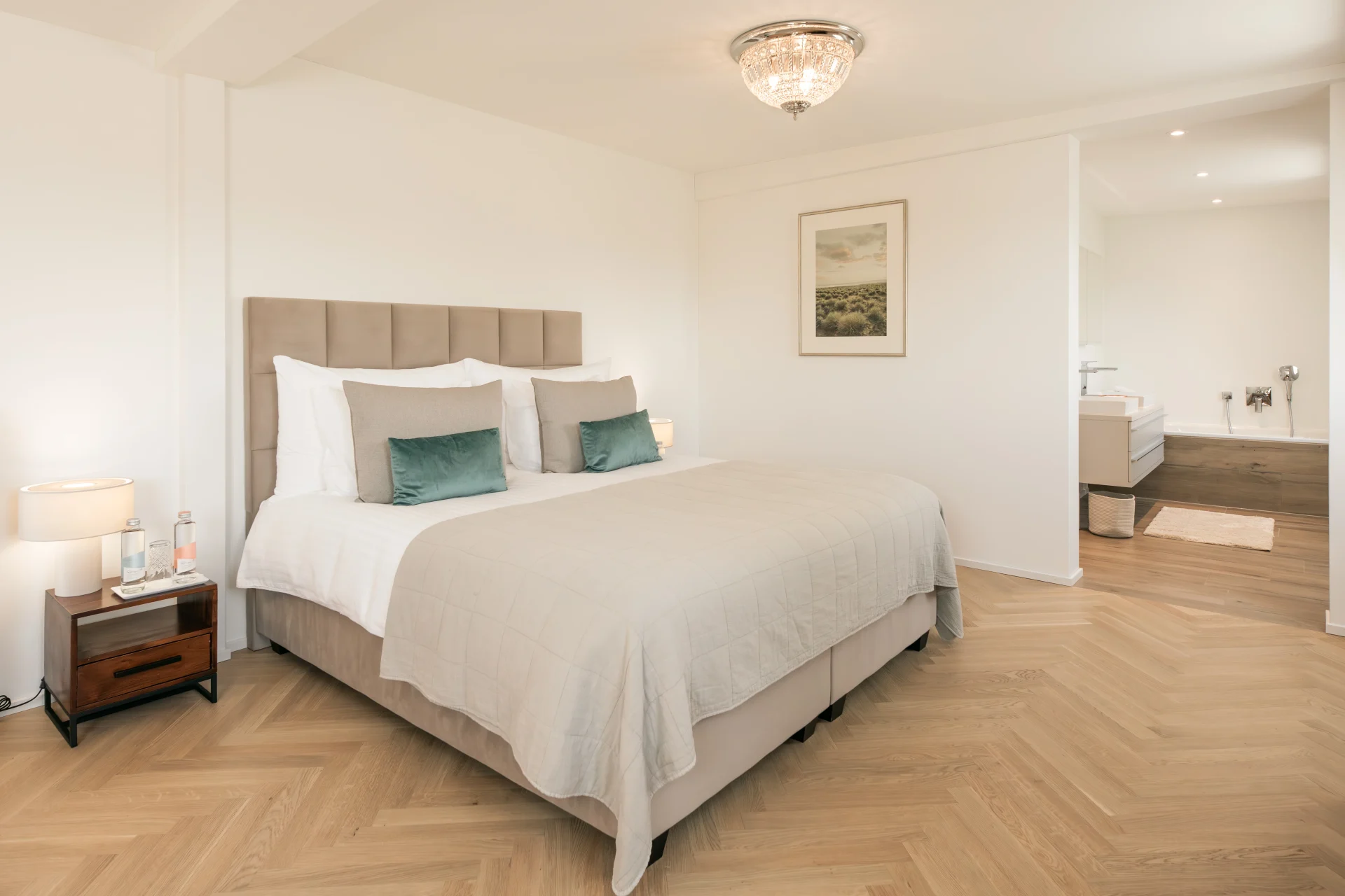 Master bedroom in the Serenitas penthouse residence